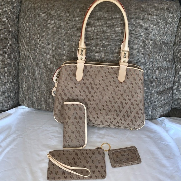 Gently Loved Vintage Dooney and Bourke Buckle Satchel Bundle - Picture 1 of 11